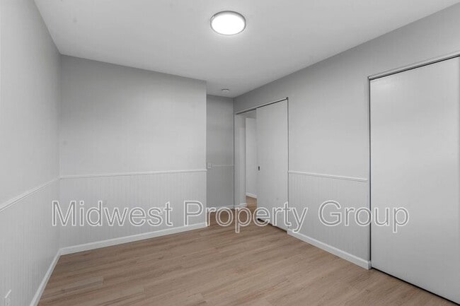 Building Photo - 1450 Tahoe Dr