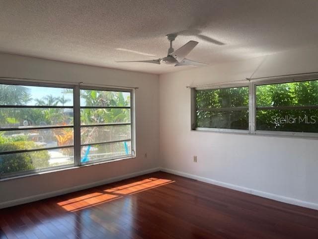 Building Photo - 1708 Claw Ct