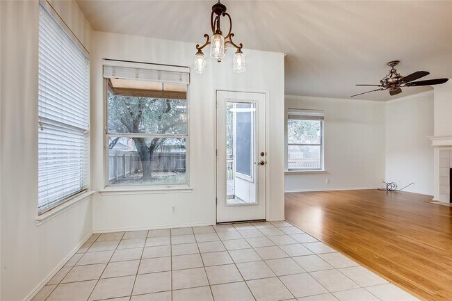 Building Photo - 3217 Tehama Ct
