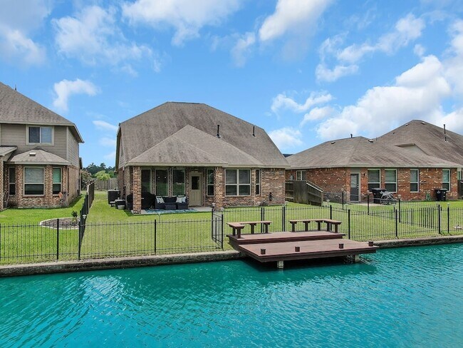 Building Photo - 3791 Lake Bend Shore Dr