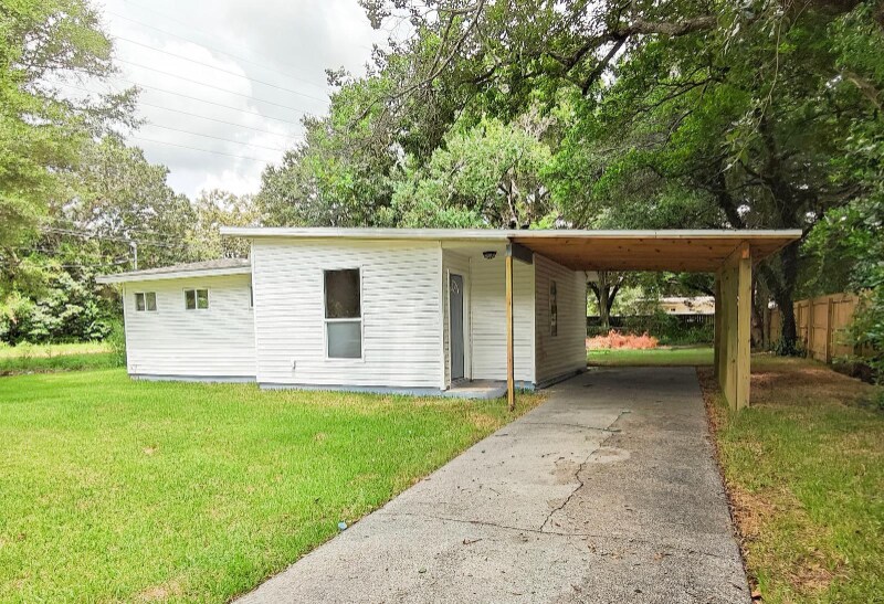 Primary Photo - 718 E Montclair Rd