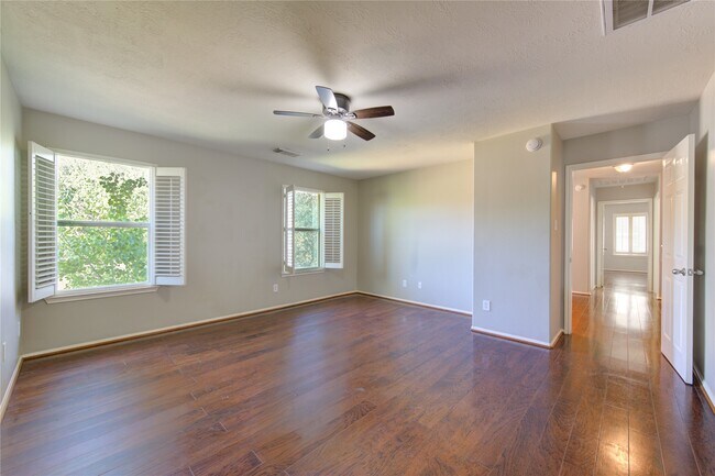 Building Photo - 14559 Gleaming Rose Dr