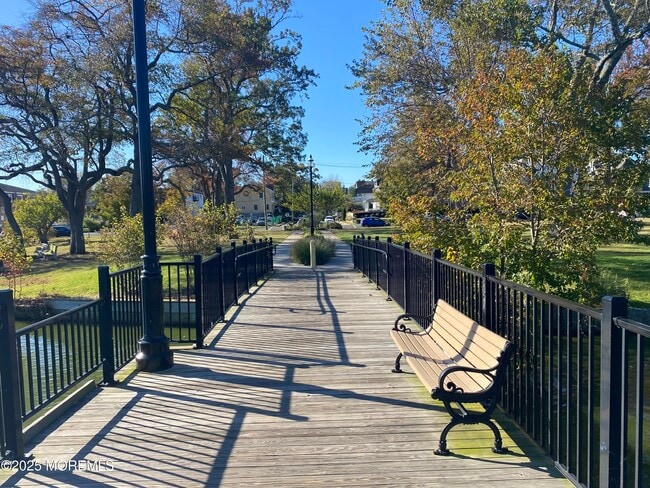 Building Photo - 1204 Emory St