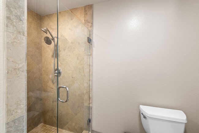 Building Photo - 43754 Ave Alicante
