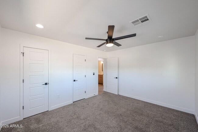 Building Photo - 2651 N 71st Pl