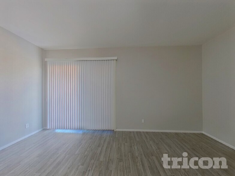 Building Photo - 17601 N Vera Cruz Ave