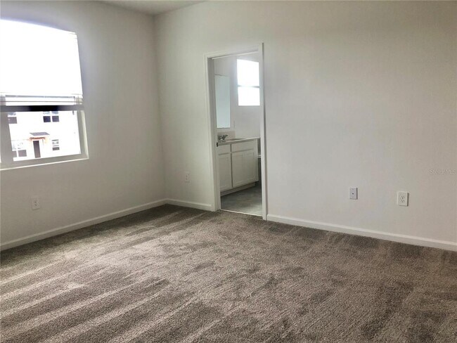 Building Photo - 368 Nine Iron Dr