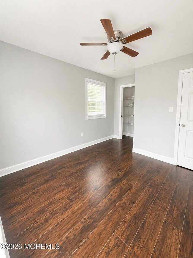 Building Photo - 194 2nd St