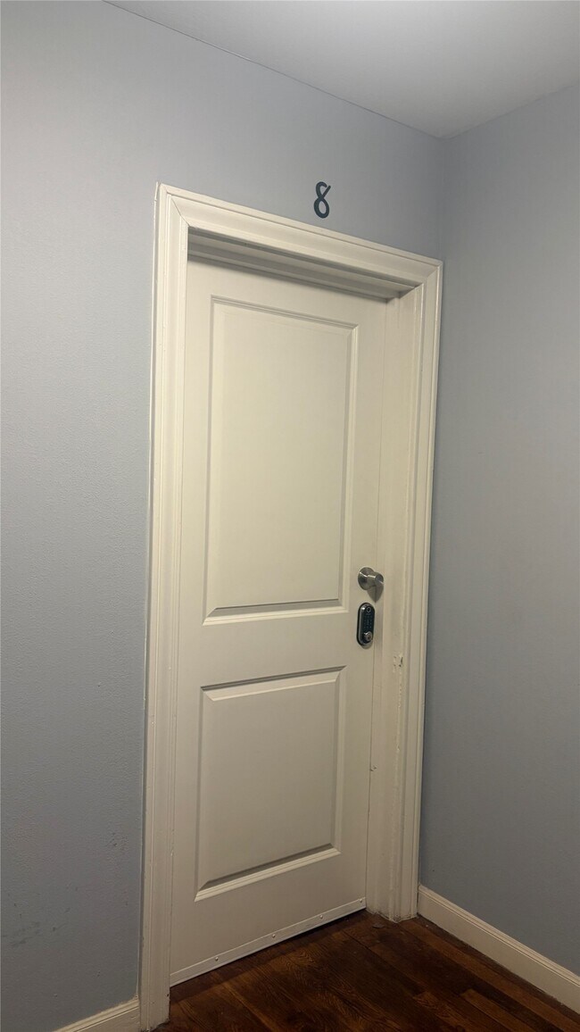 Building Photo - 4302 Polk St