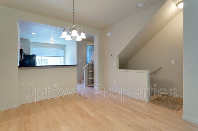 Building Photo - 300 NW 116th Ave
