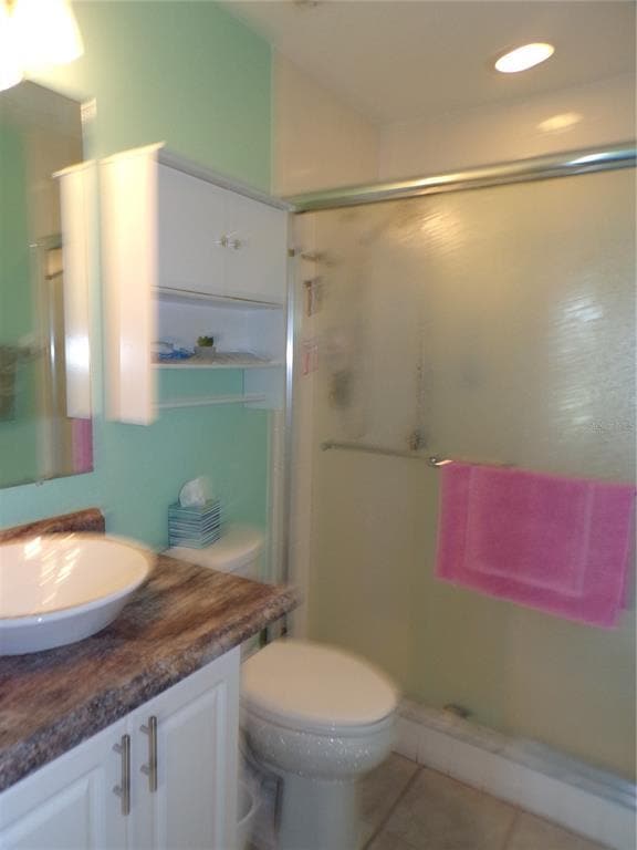 Building Photo - 4016 Oakview Dr