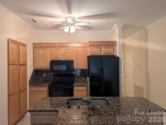 Building Photo - 108 Pier 33 Dr