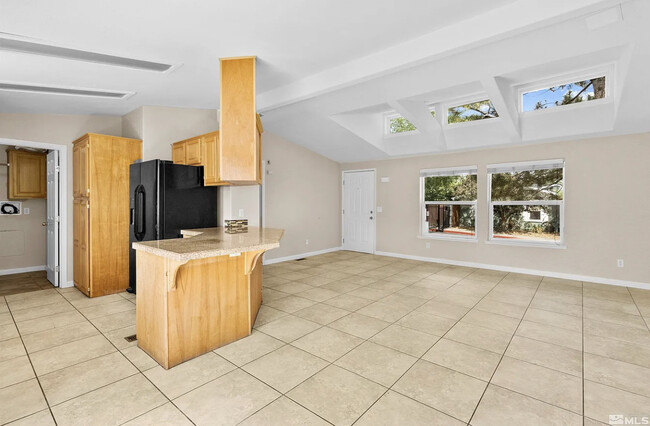 Building Photo - 101 Platinum Pointe Way