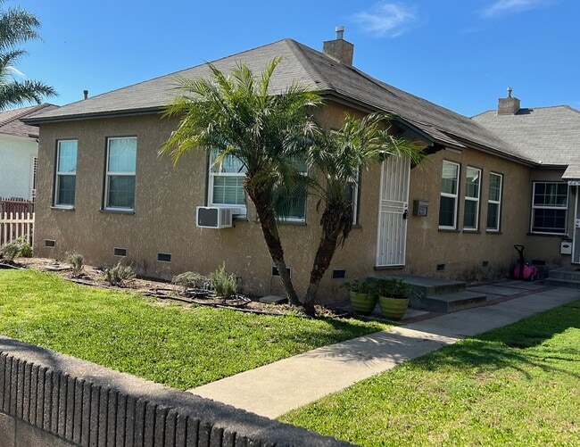 Building Photo - 2293 Grand Ave