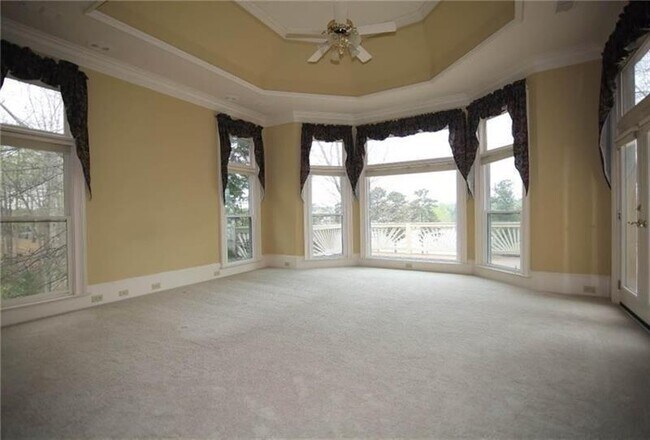 Building Photo - 2737 Tarva Pl