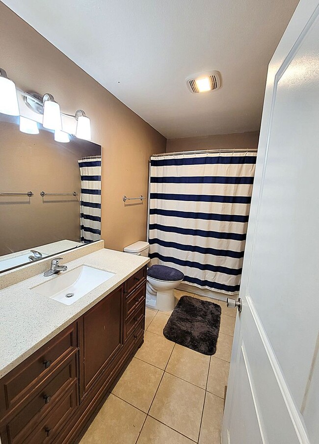 Building Photo - ALL PROSPECTIVE TENANTS MUST SUBMIT A $58 ...