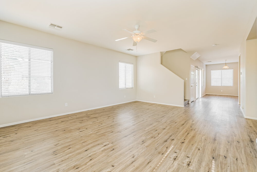 Building Photo - 38241 W Padilla St