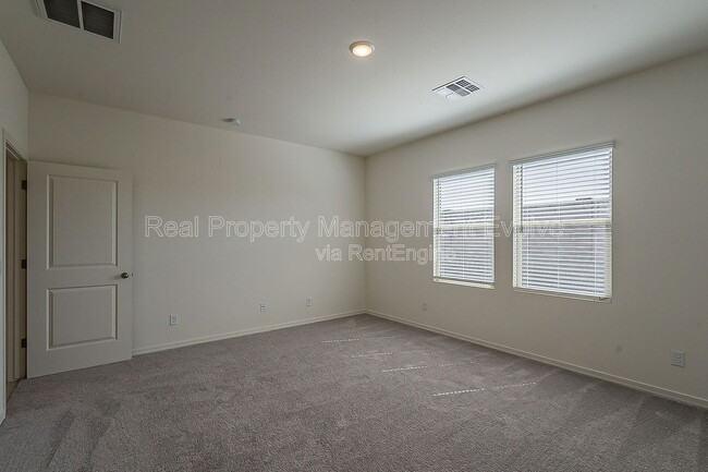 Building Photo - 9614 W Agora Ln