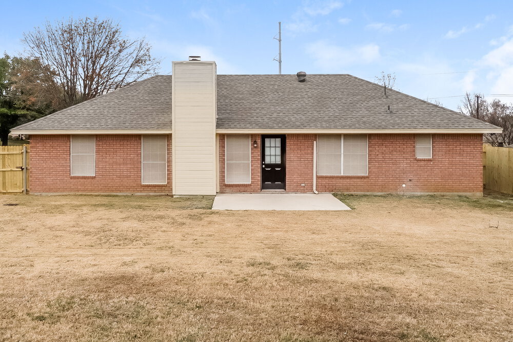 Building Photo - 100 Sandlewood Ln