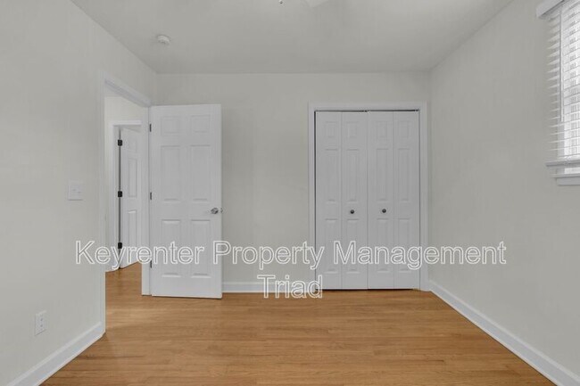 Building Photo - 1501 Quail Dr