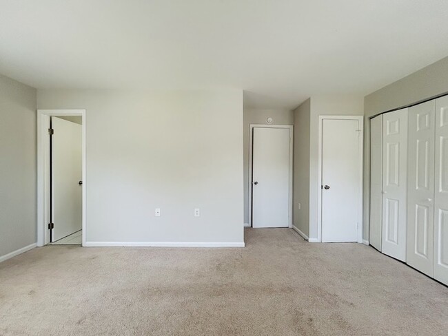Building Photo - 3503 Aviary Way