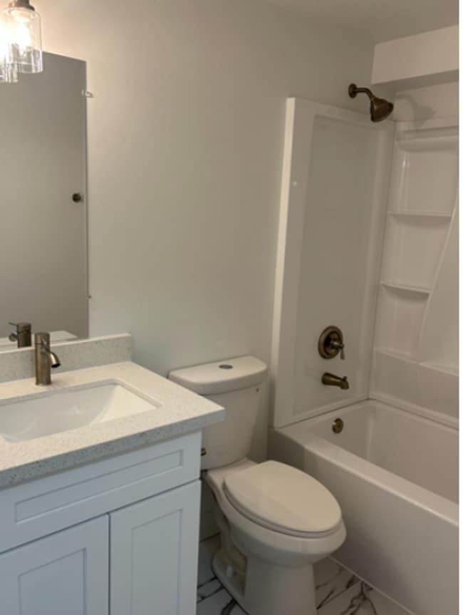 Building Photo - ? Brand-New End-Unit Townhome with Finishe...