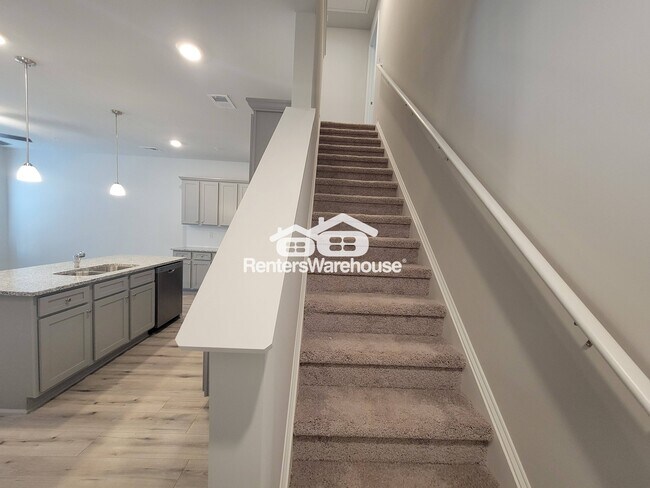 Building Photo - 11677 Mendenhall Ct