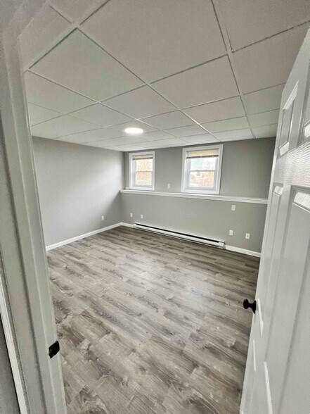 Building Photo - 133 Bellingham St