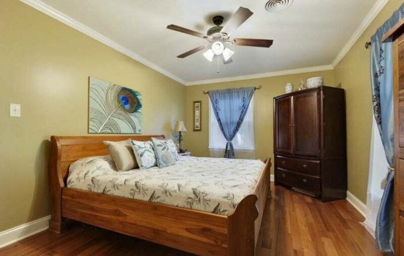 Building Photo - 102 Robin Hood Dr
