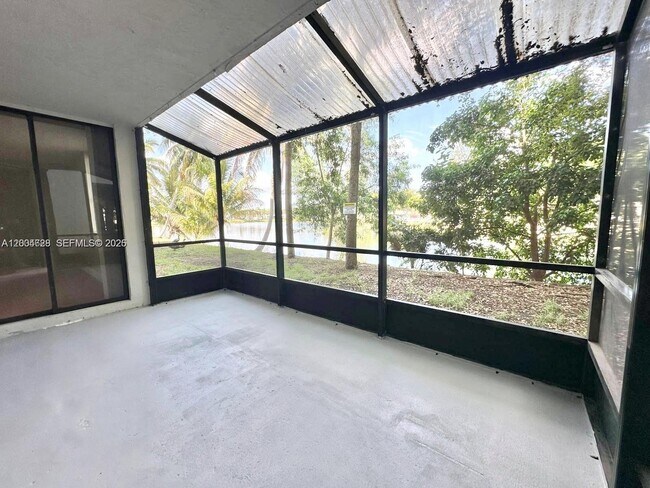 Building Photo - 8215 SW 152nd Ave