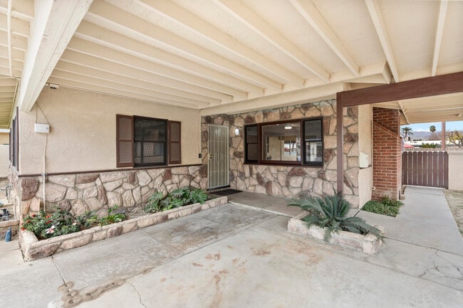 Building Photo - 82172 Sierra Ave