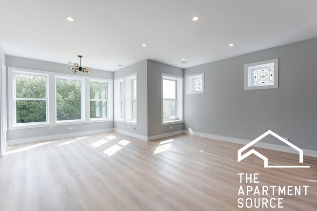 Building Photo - 2200 N Kedzie Blvd