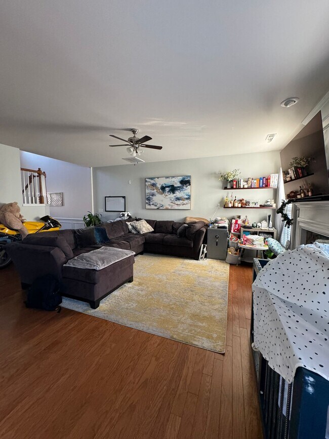 Building Photo - 8221 Saltwood Pl