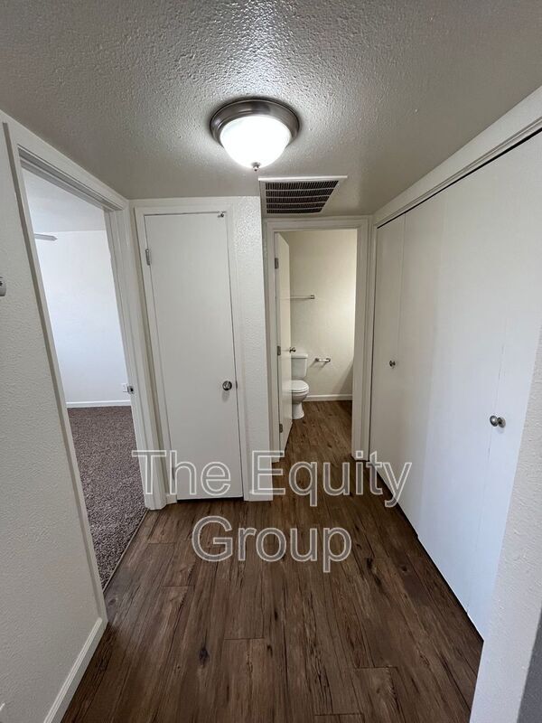 Building Photo - 3930 W Meadow Ave