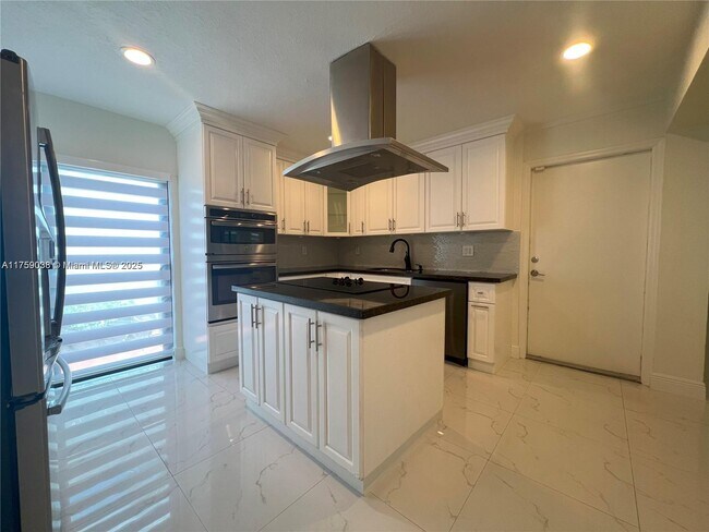 Building Photo - 8735 SW 54th St