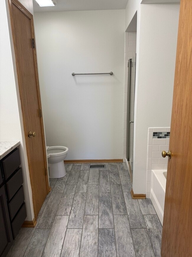 Building Photo - 8316 High Point Cir