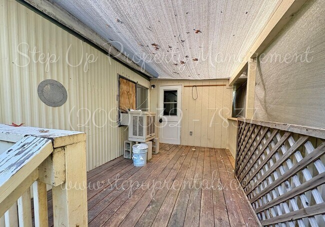 Building Photo - 20381 Sherry Ct