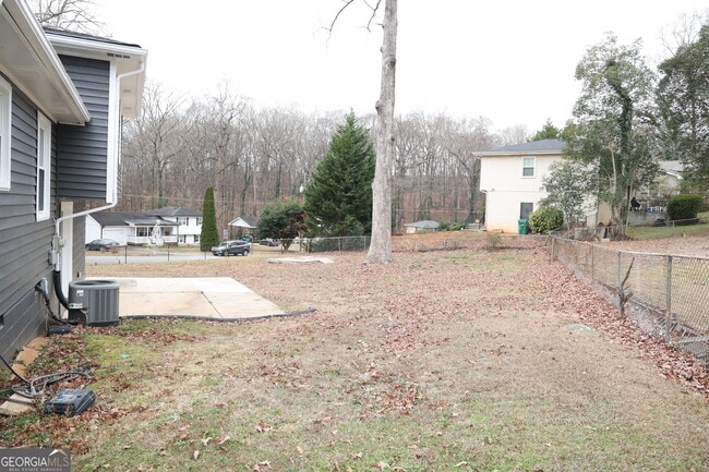 Building Photo - 2657 Crestdale Cir SE