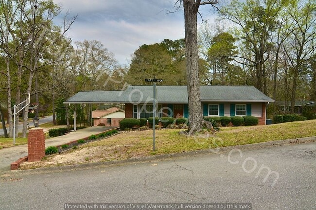 Building Photo - 1747 Holly Hill Dr West Columbia SC 29169