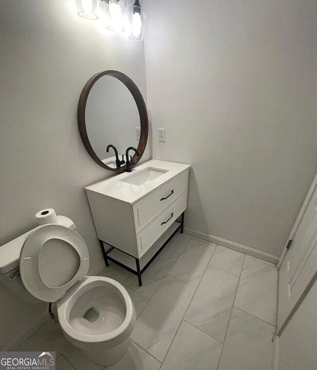 Building Photo - 8490 Oakley Cir