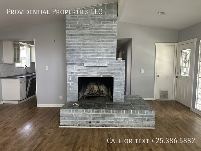 Building Photo - 20709 36th Ave W