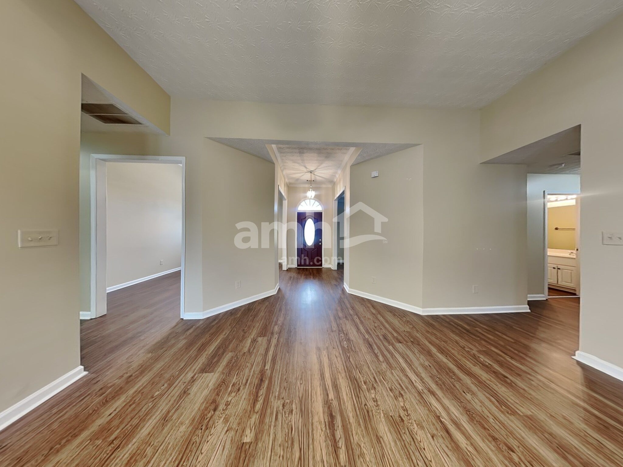 Building Photo - 223 Vernon Walk