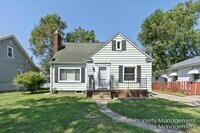 Building Photo - 2945 Roosevelt Rd