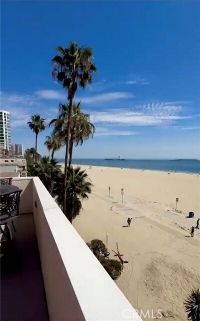 Building Photo - 1174 E Ocean Blvd