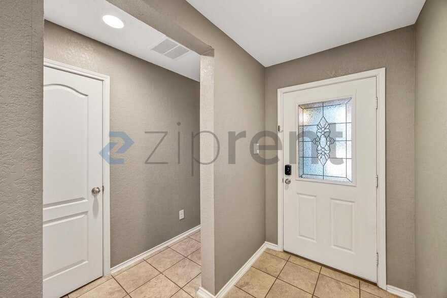 Building Photo - 7614 Heavenly Arbor