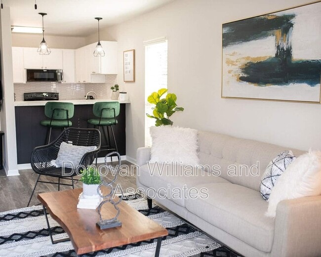 Building Photo - 2219 Kilborne Dr