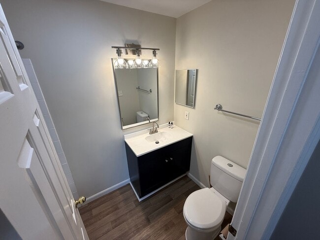 Building Photo - Beautiful Condo minutes from Uptown Charlotte