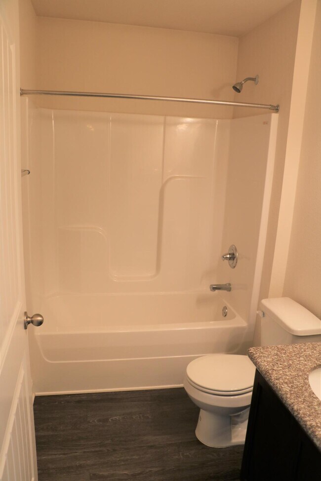 Building Photo - 6393 Redberry Dr
