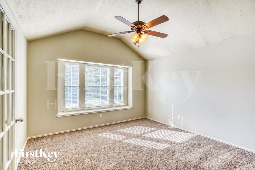 Building Photo - 2410 Hawthorne Brook Ln