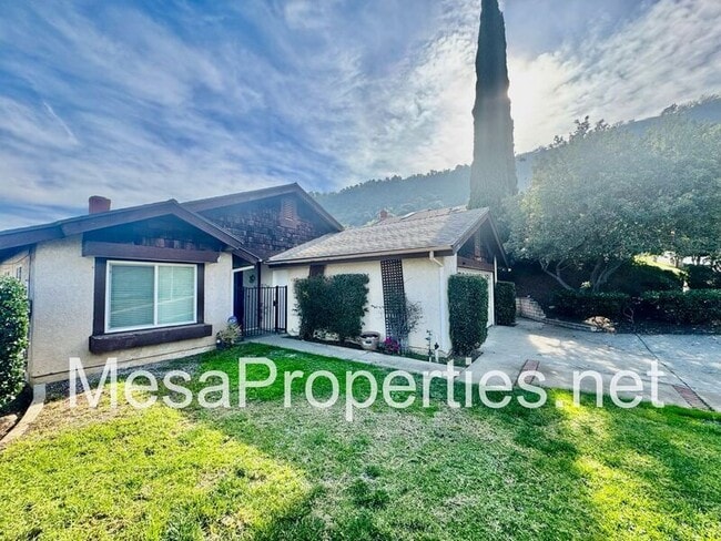 Building Photo - 1158 Bluegrass Pl